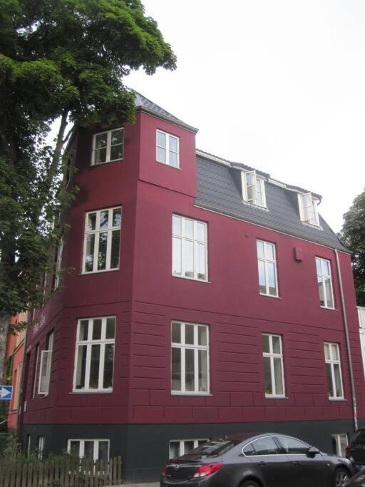 Sunny Apartment At Rostock - Pink Eksteriør billede