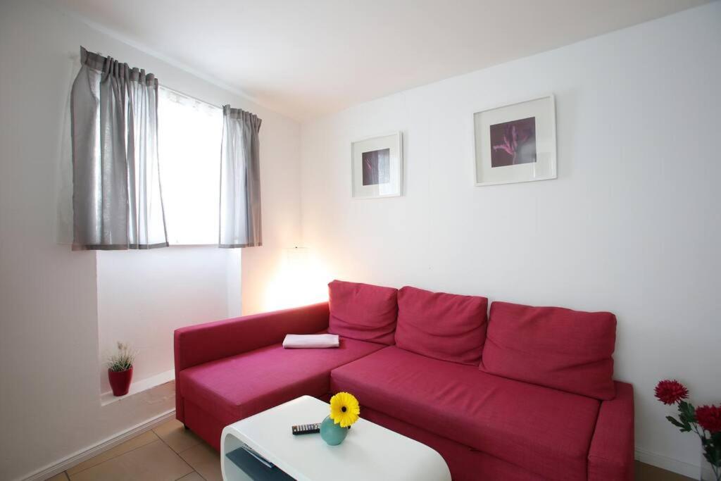 Sunny Apartment At Rostock - Pink Eksteriør billede